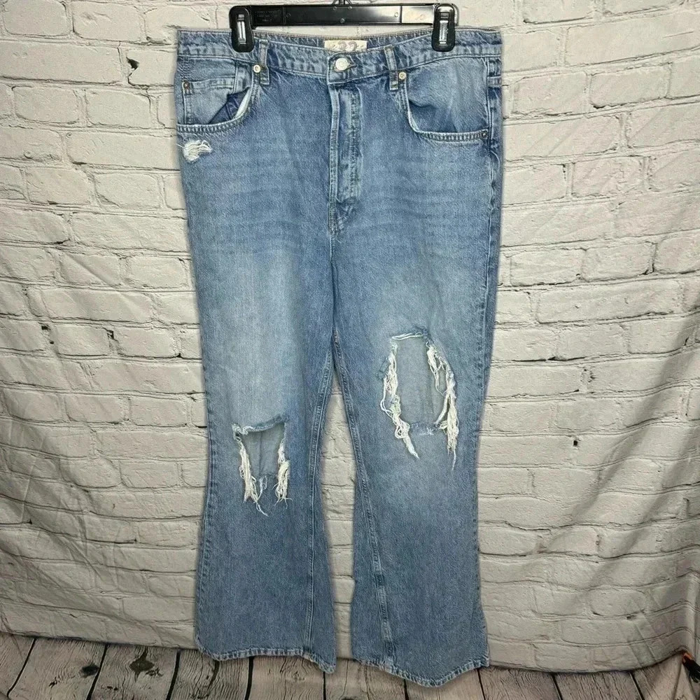 Free People We The Free Dawn Flare Jeans Women’s size 32